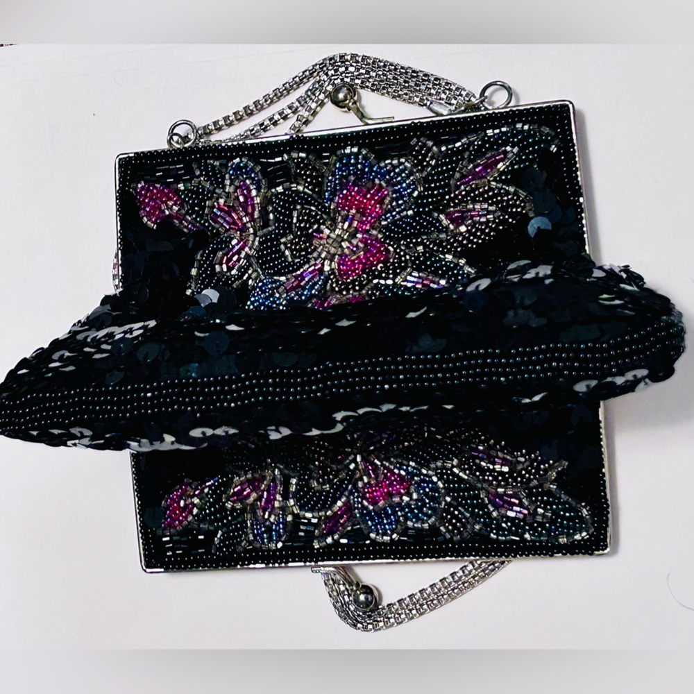 💥Vintage💥 Rare ‘80s La Regale Beaded Sequined Holiday Kiss-Close Clutch Purse - Picture 5 of 6